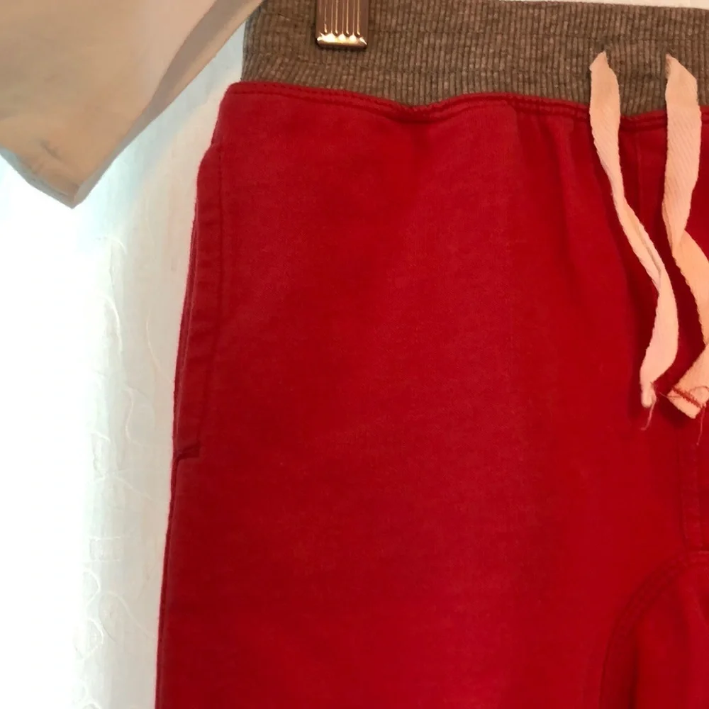 Flapdoodles boys street vibes set red & blue  NWT size 5